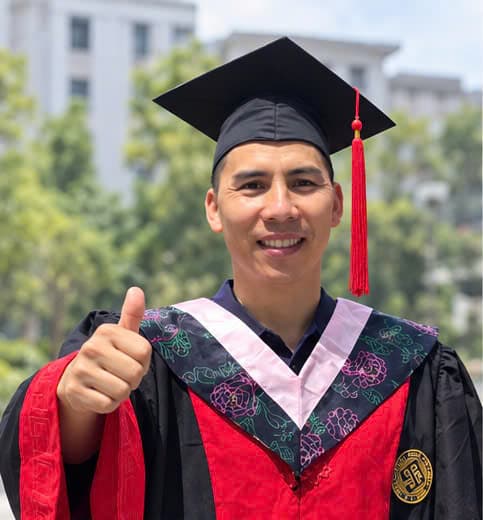 Đồng hành sau khi sang Trung Quốc